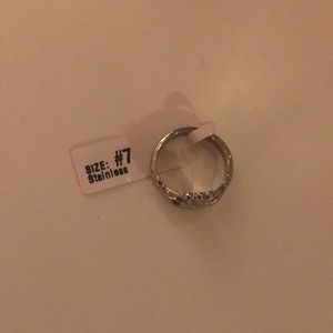 Women’s Claddagh  Ring